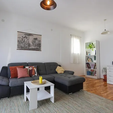 Apartment Mocire Zadar